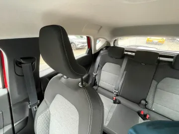 Car image 33