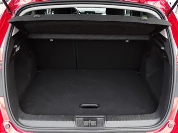 Car image 28