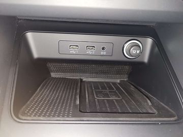 Car image 36