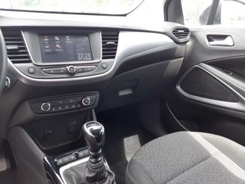 Car image 36