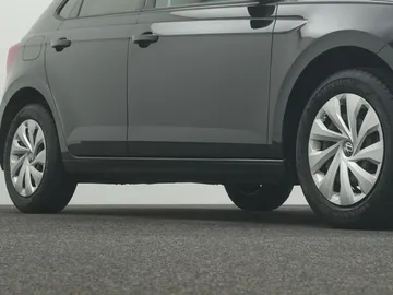 Car image 29