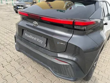 Car image 30