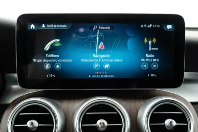 Car image 40