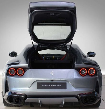 Ferrari 812 Superfast 588 kW image number 10