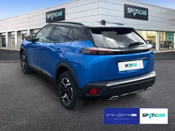 Car image 5