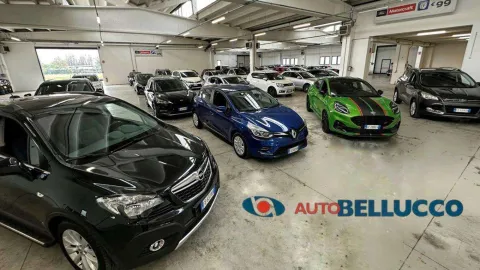 Car image 15