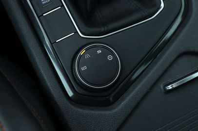 Car image 41