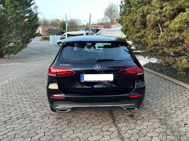 Mercedes-Benz B 250 118 kW image number 3