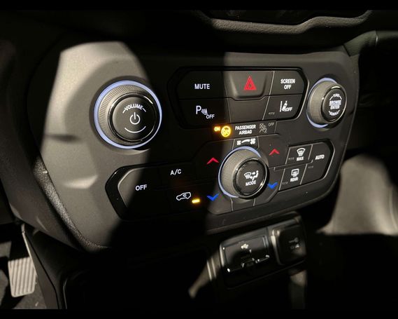 Jeep Renegade 1.0 Limited 88 kW image number 19