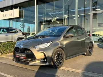 Car image 17