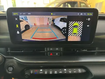 Car image 25