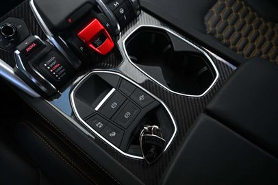 Car image 35