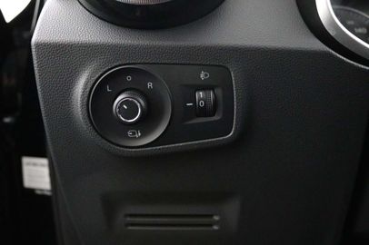 Car image 41