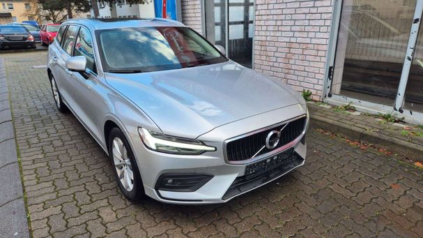 Volvo V60 Momentum 145 kW image number 2