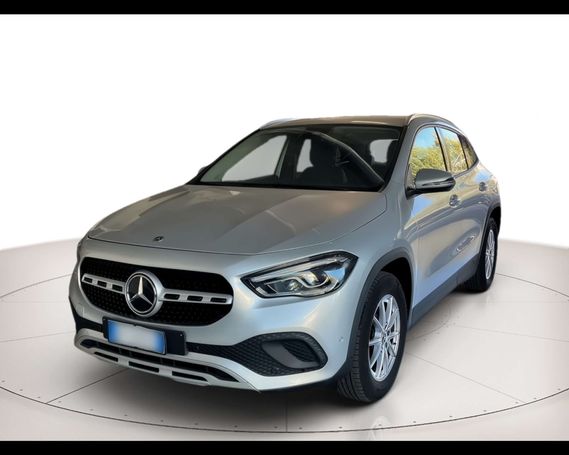 Mercedes-Benz GLA 200 110 kW image number 1