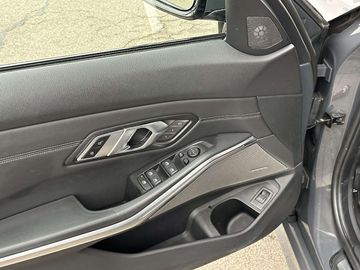 Car image 45