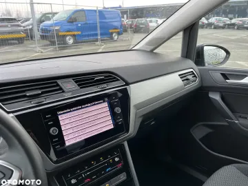 Car image 35