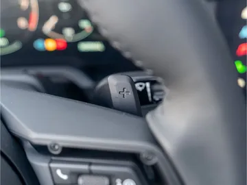 Car image 48