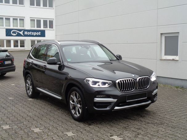 BMW X3 xDrive20d xLine 140 kW image number 2