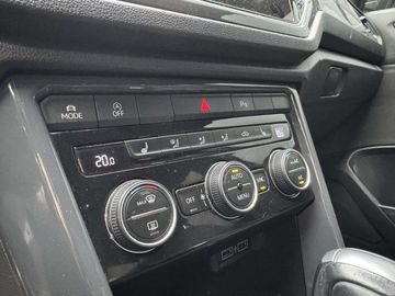 Car image 36