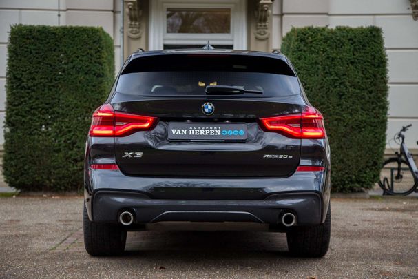 BMW X3 xDrive30e M 215 kW image number 3