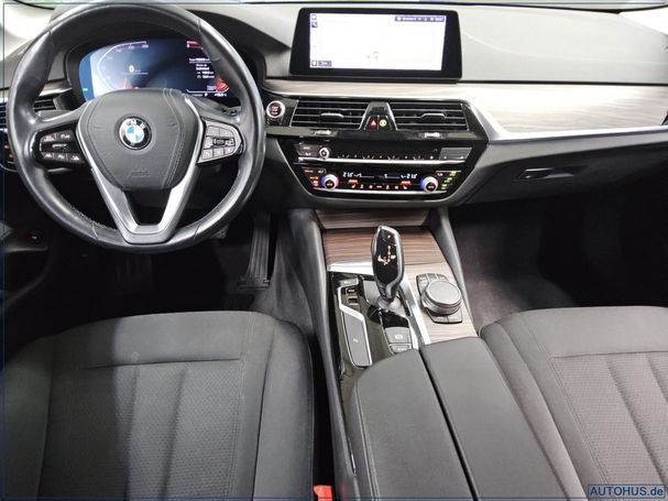 BMW 520d Touring 140 kW image number 5