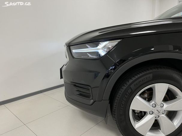 Volvo XC40 T2 95 kW image number 30