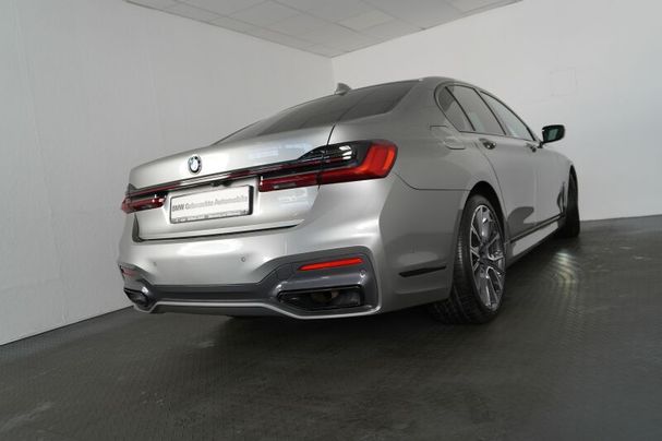 BMW 730d xDrive M Sport 210 kW image number 6