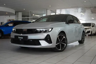 Car image 2