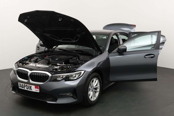 BMW 318i 115 kW image number 7