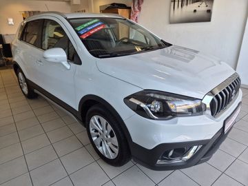 Car image 2