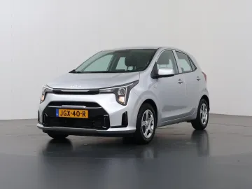 Car image 36