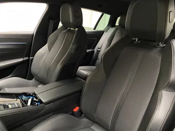 Car image 48