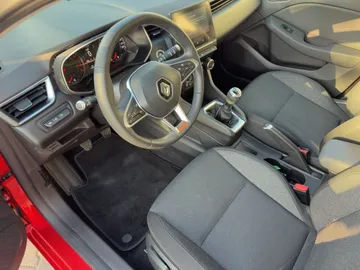Car image 14