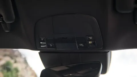 Car image 43