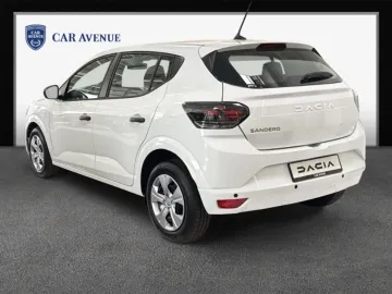 Car image 3
