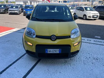 Car image 4