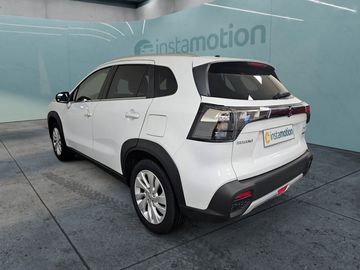 Car image 5