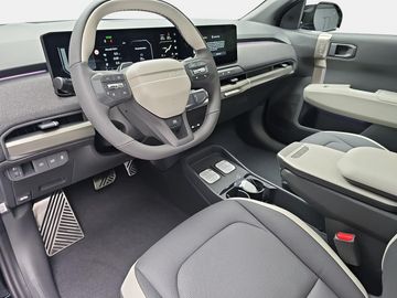 Car image 24