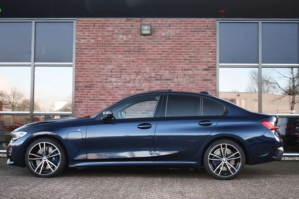 BMW 330 e M Sport 215 kW image number 42