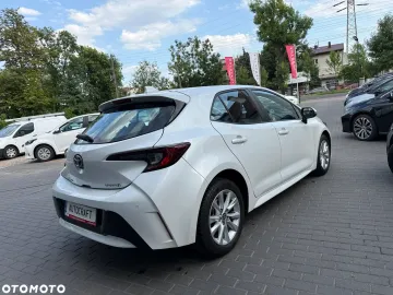 Car image 35