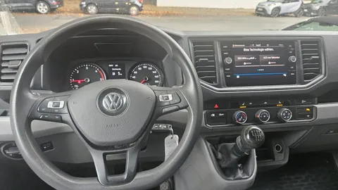 Car image 28