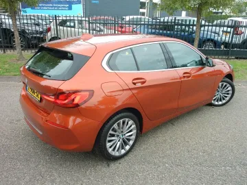 Car image 47