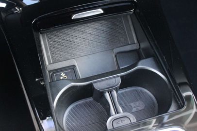 Car image 37