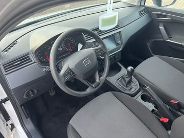 Car image 10