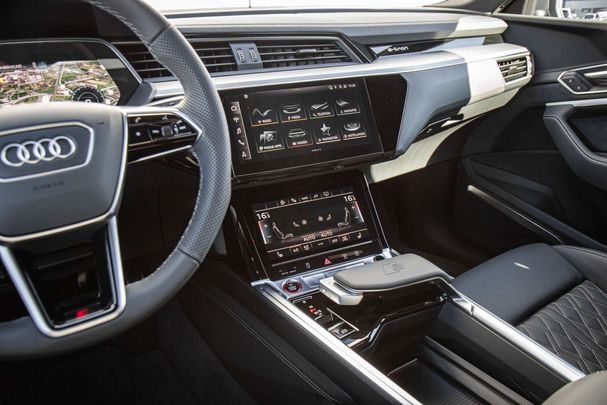 Audi SQ8 quattro e-tron 370 kW image number 38