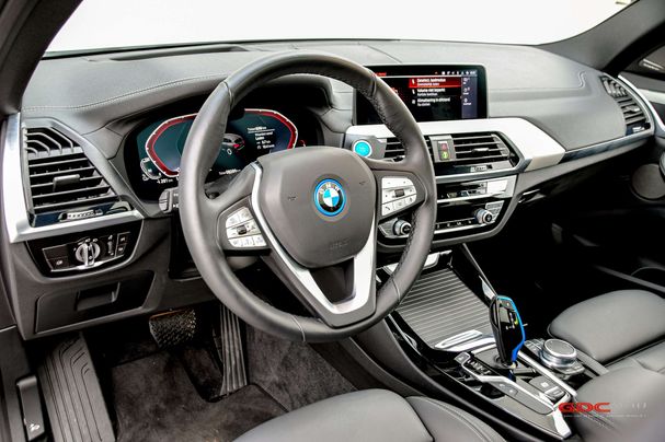 BMW iX3 M Sport 210 kW image number 18