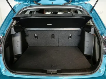 Car image 27