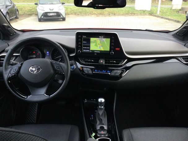 Toyota C-HR 2.0 Hybrid 135 kW image number 7