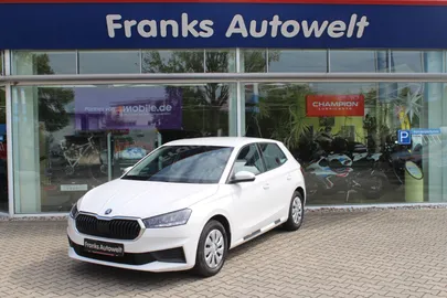 Car image 2